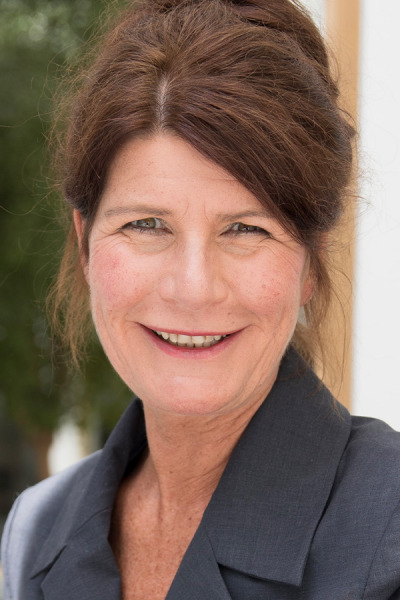 Portraitfoto von Claudine Nierth