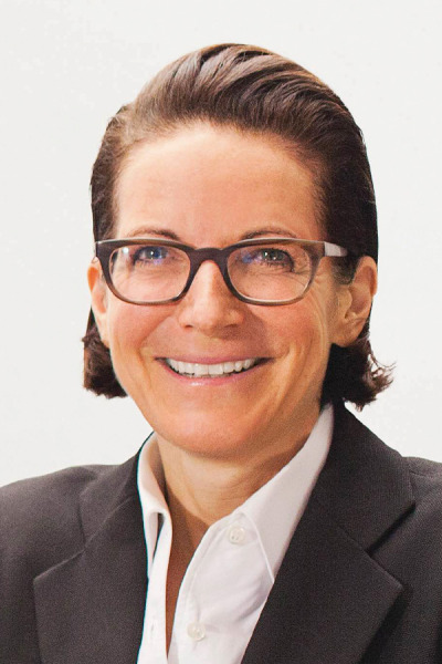 Portraitfoto von Dr. Caroline von Kretschmann